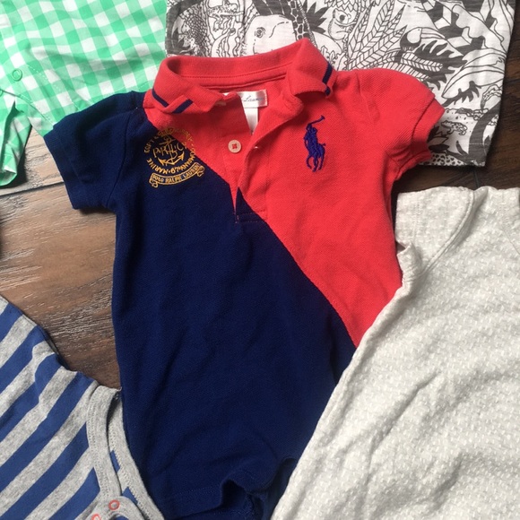 EUC or brand new worn baby boy bundle. 0-3 month - Picture 4 of 6
